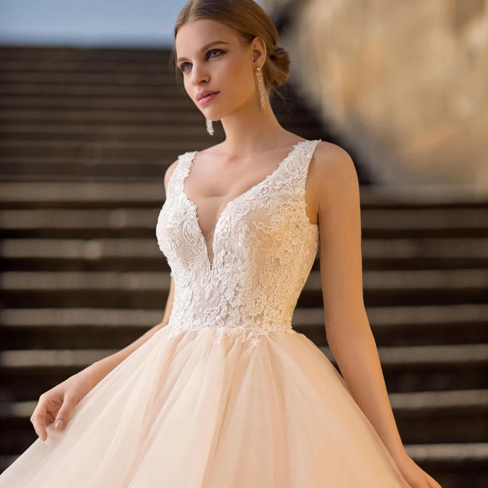 Romantic Champagne Wedding Dresses Vestido de Novia Customized Sexy Backless Ball Gown Bride Dress with Ruffles