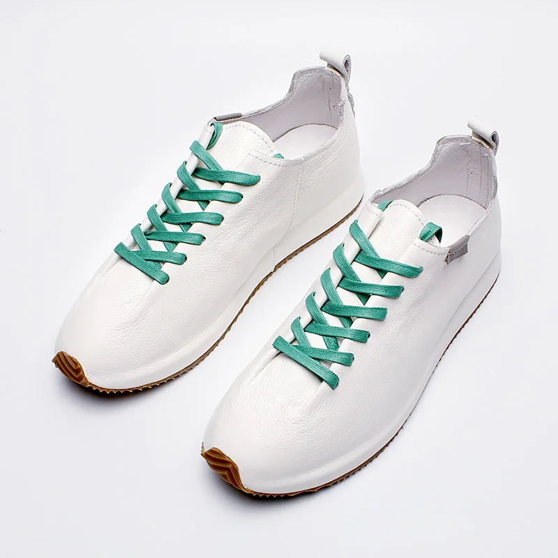 Small white shoes men leather 2024new fashion shoes men casual shoes Korea sports board shoes fashion men leather shoes