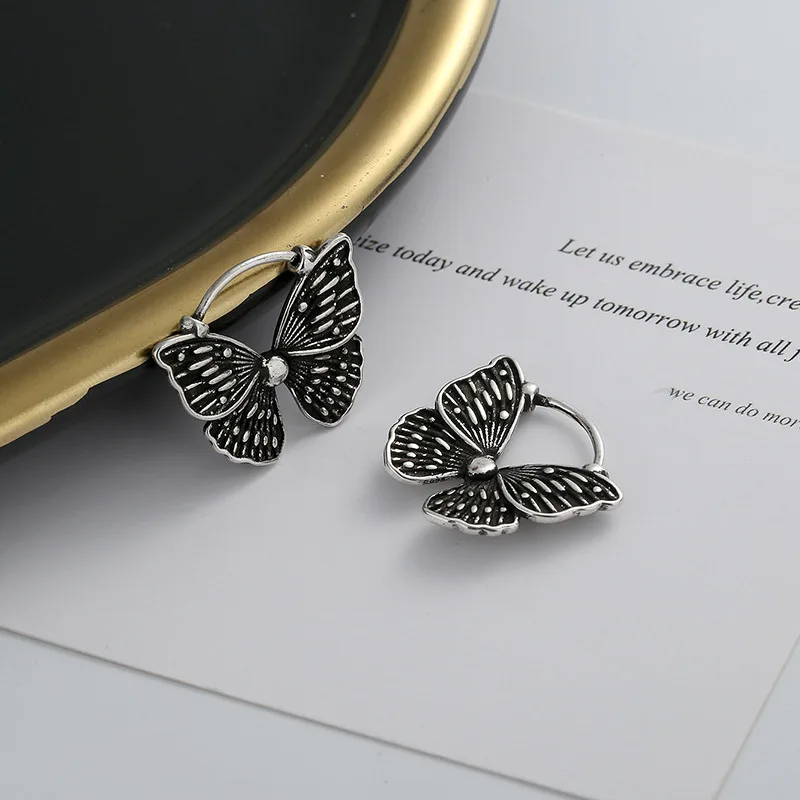 Boucles d'oreilles à pince papillon pour femmes, haute qualité, mode coréenne, Punk, nouveau charme féminin Simple, bijoux de fête pour étudiantes