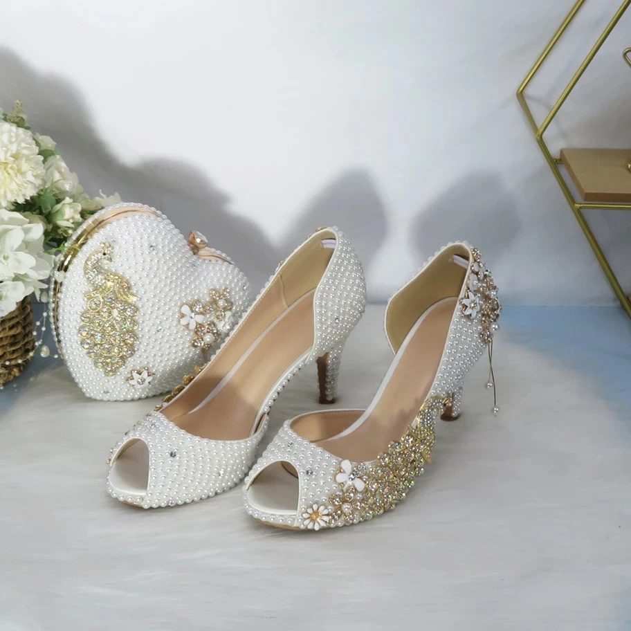 2024 Summer New Women Wedding Shoes Bride Handbag Set Open Toe Sandal and Bag White Pearl Party Dress Shoes Peacock 8cm Pumps