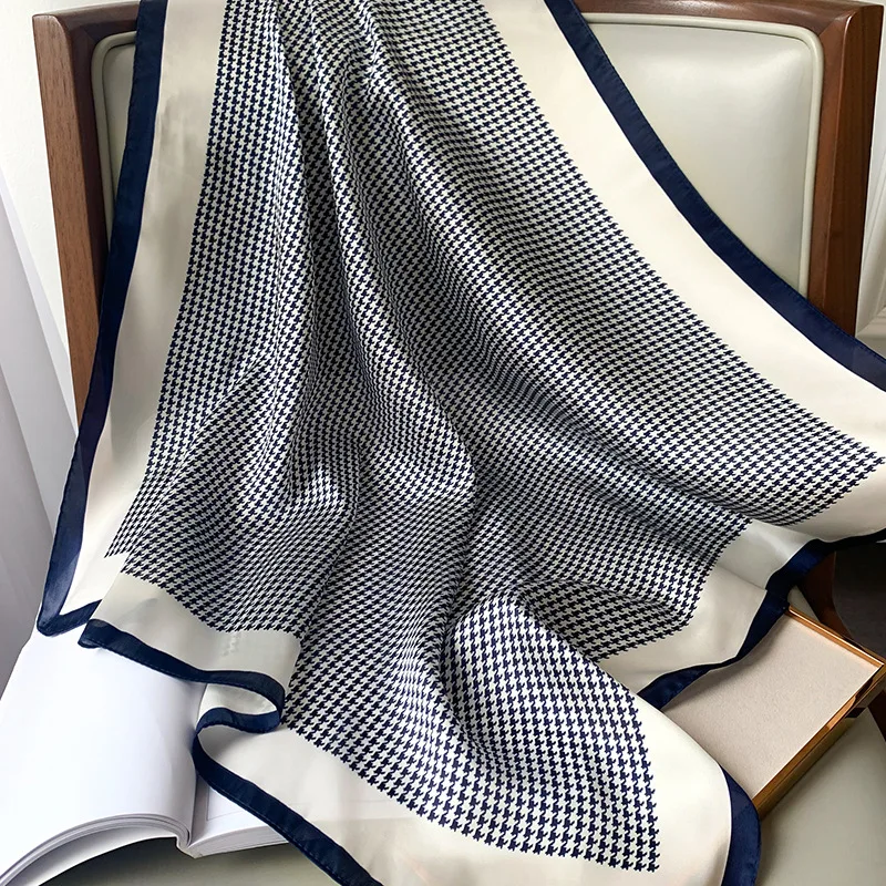 Mode Schals für Frauen Schal Druck Silk Satin Hijab Schal Weibliche Bandana 70*70cm Luxus Marke Schals Quadrat schals Für Damen