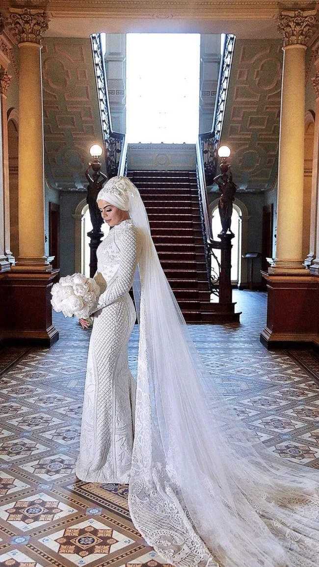 Vestido de novia musulmán de lujo, traje de novia árabe de manga larga con encaje de sirena, Dubai, 2020