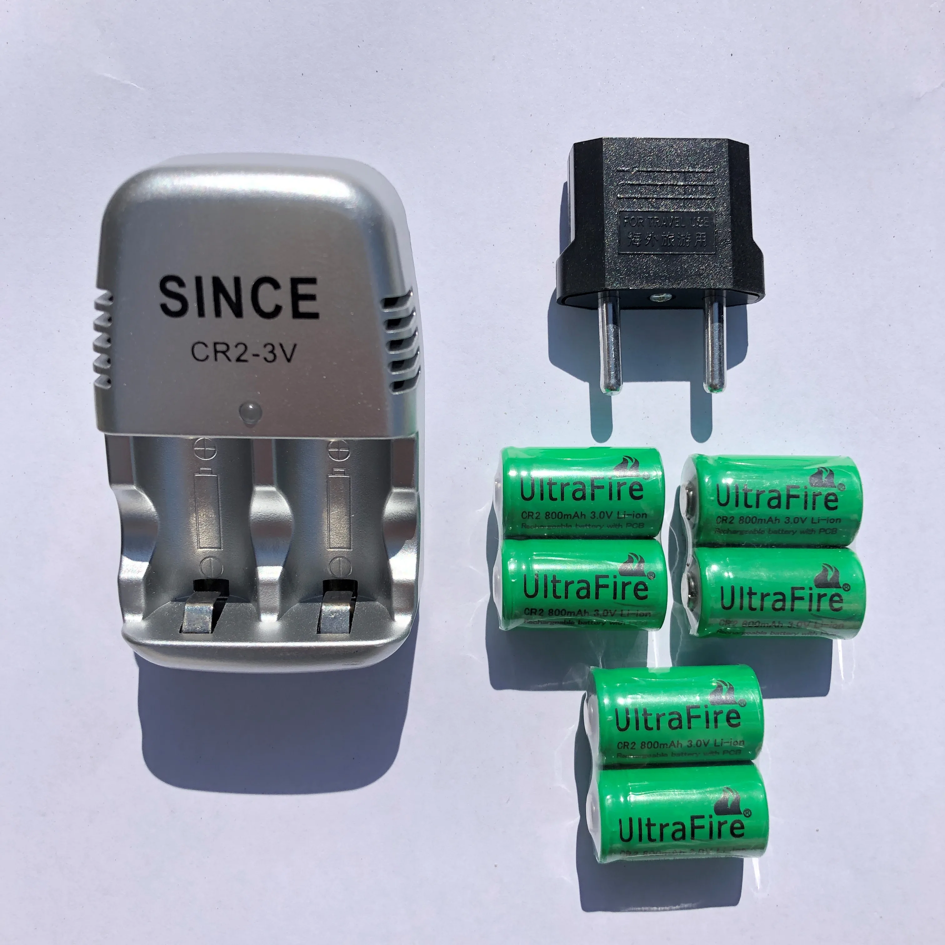 6 pcs battery+charger; 4pcs 3V CR2 800 mAh rechargeable battery, digital camera made by special batteries; 2pcs 15270 battery