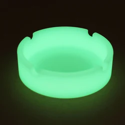 1 Pc Glow In The Dark Luminous Silicone Soft Ashtray for Smoking Cigarette Cigar Cigar Ashtray Funny Cool Ashtray