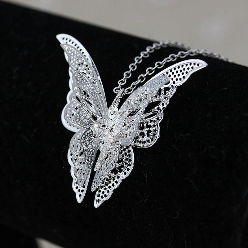 Wholesale New Fashion Women\'s Jewelry Butterfly Pendant & Necklace Chain Women Lovely