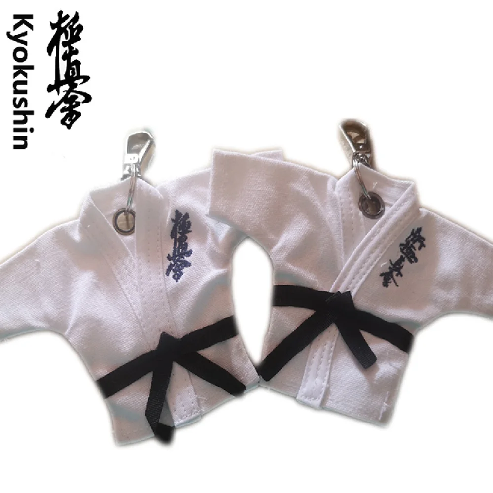 Kyokushin karate vendita portachiavi Kyokushinkai uniforme Kimono cartone animato ciondolo regali sportivi Keepsake portachiavi portachiavi souvenir