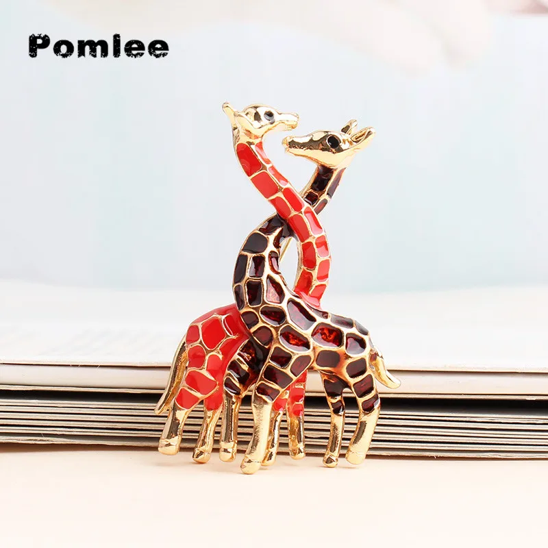 Pomlee 4 Colors Two Necks Together Giraffee Brooches For Women Unisex Love Animal Party Brooch Pin Gifts Whosales