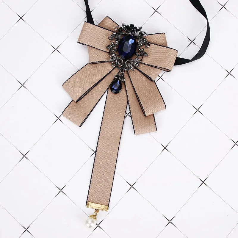 Gorgeous Bow Tie Vintage Luxury Lady Head Diamond Pearl Ribbon Tassel Brooch Chic Girls Elegant Costume Jewelry Collar Pin