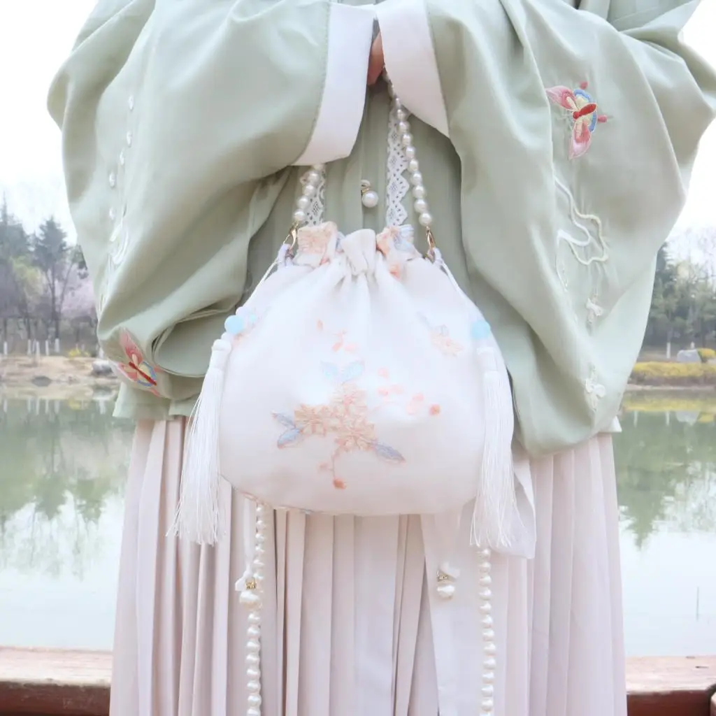 

Chinese Style Embroidered Canvas Messenger Bag Female Mobile Phone Handbag Fairy Purse All-Match Daily Hanfu Accessories LB845