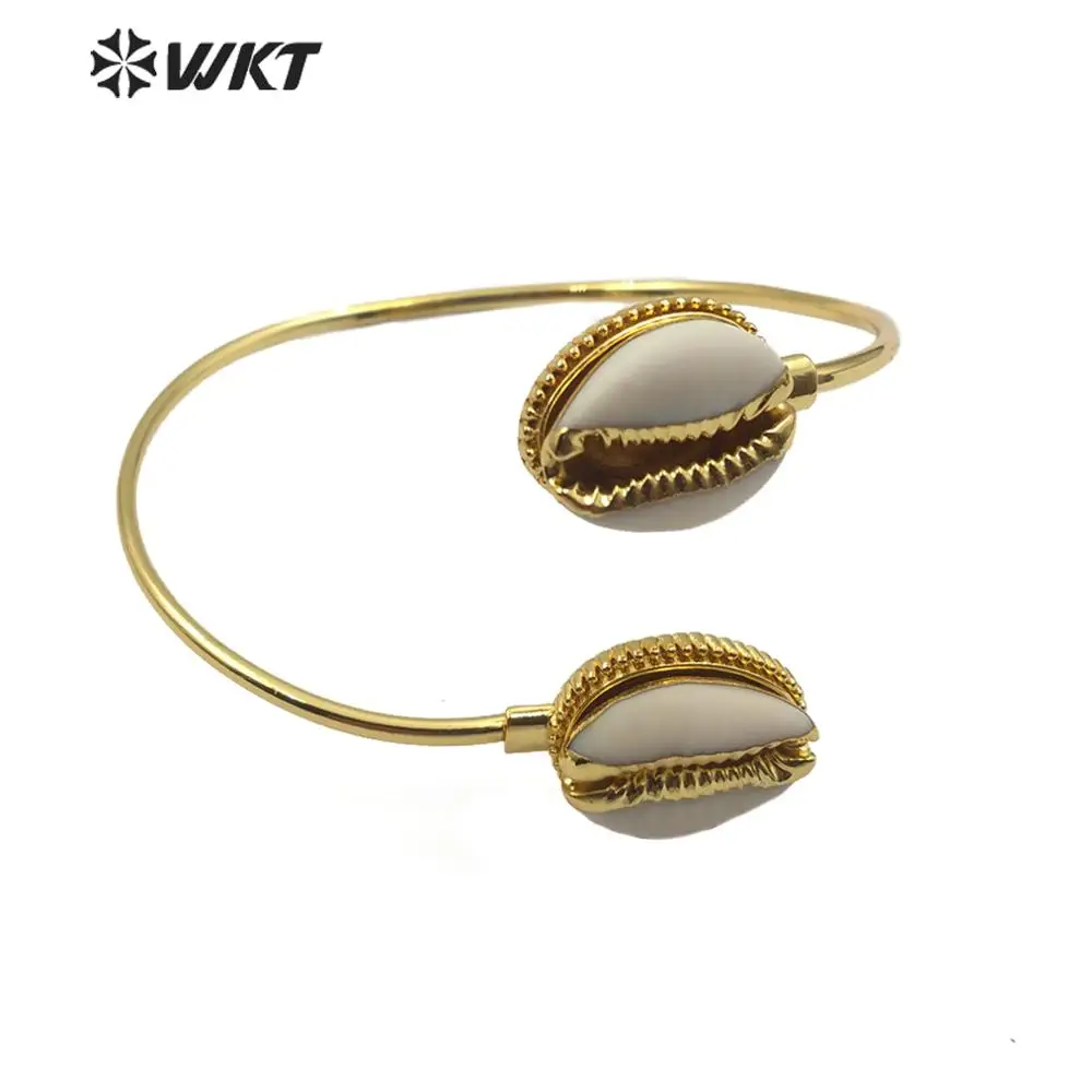 WT-B504  Natural Double Cowrie Shell Bracelet With Gold Bangle Fashion Jewelry For Women Gift Summer Beach Jewelry