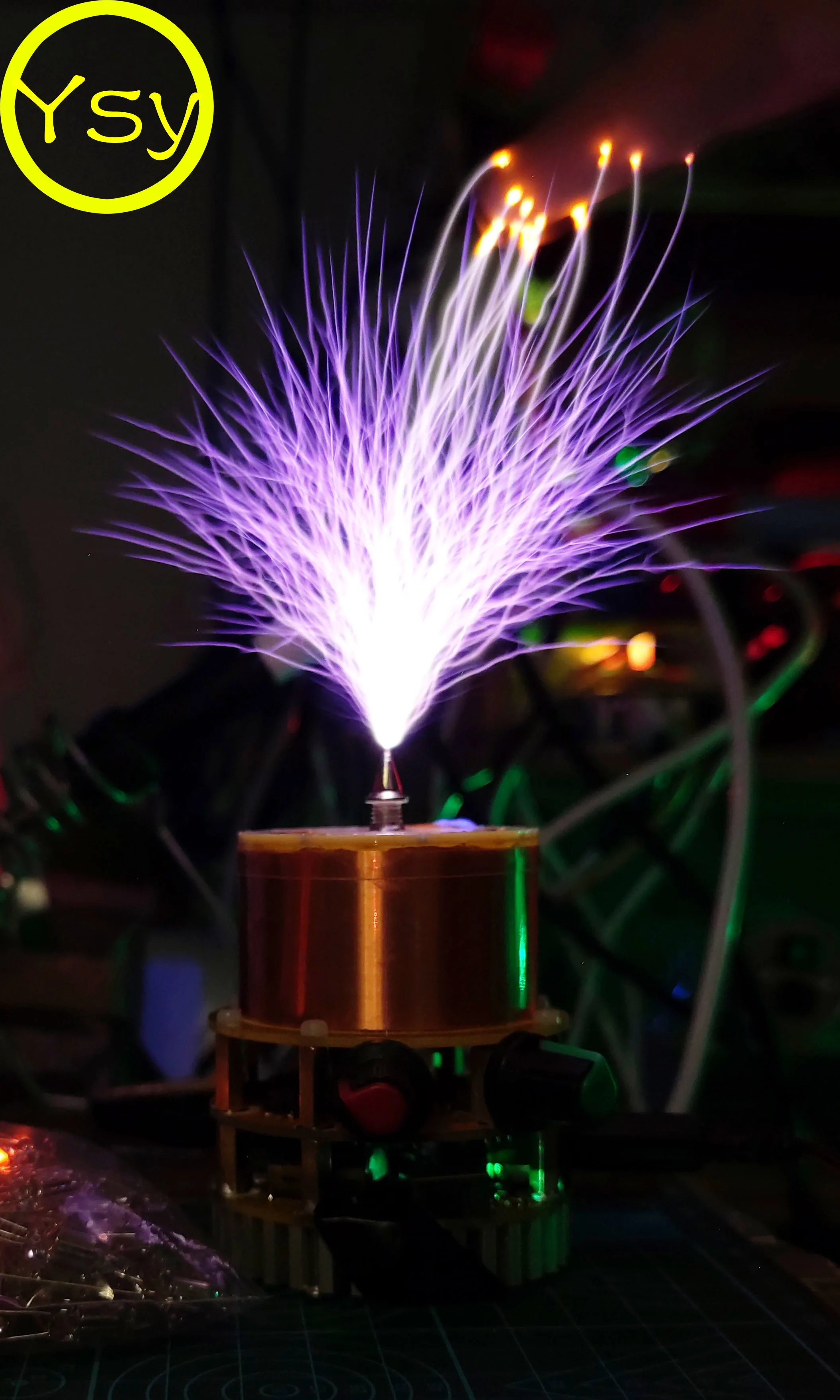 ประดิษฐ์Lightning Mini Music Solid Tesla Coil Y5.0 Teslaเครื่องมือการสอนไร้สายแสงไร้สายบลูทูธ