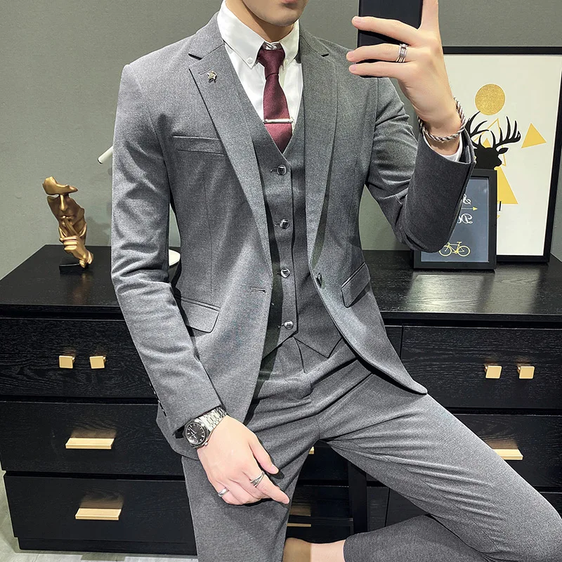 7xl Large Size Classy Mens Gentlemen Suits Classic Grey Tuxedo 3 Piece Set Elegant Formal Dresses For Stout Big Black Smoking