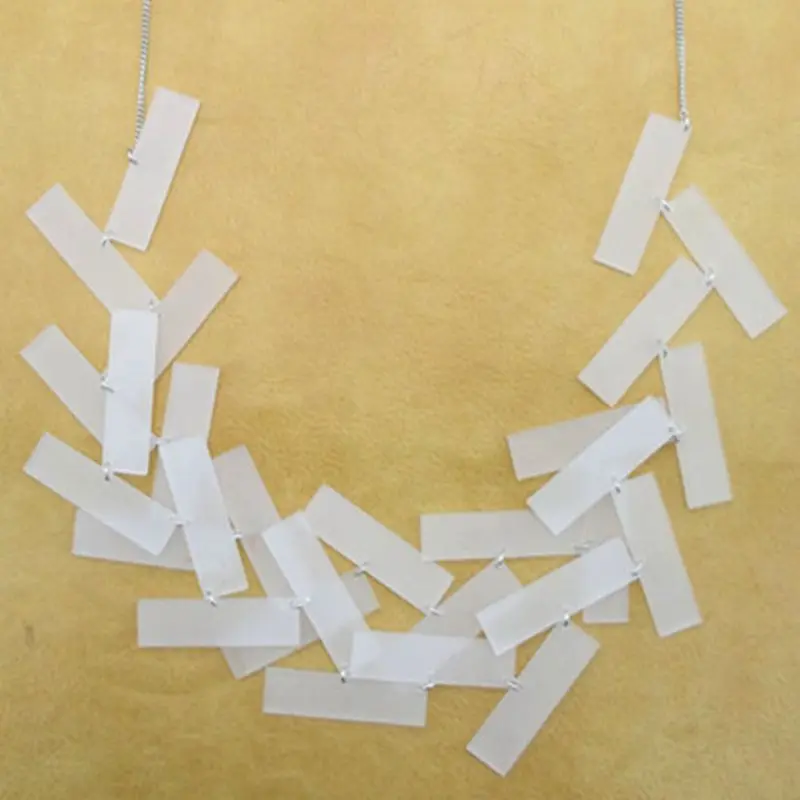 Overlapping White Resin Sheet Geometric Plastic Arts Multilayer Exaggerated Necklace Wholesale