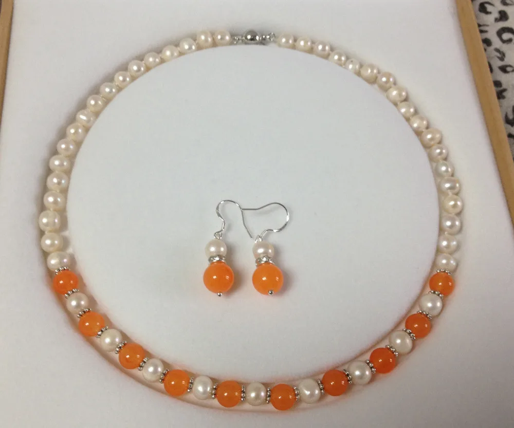 

Wonderful! 7-8mm White Pearl Orange Jade Necklace Earring Set 18"