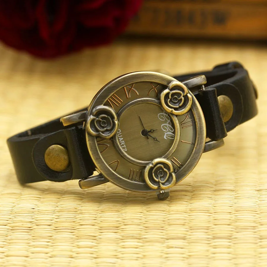 Shsby New Rose Antique Cow Leather Strap Watches Women Dress Bracelet Watches Female Bronze Quartz Watch Student Leisure Watch