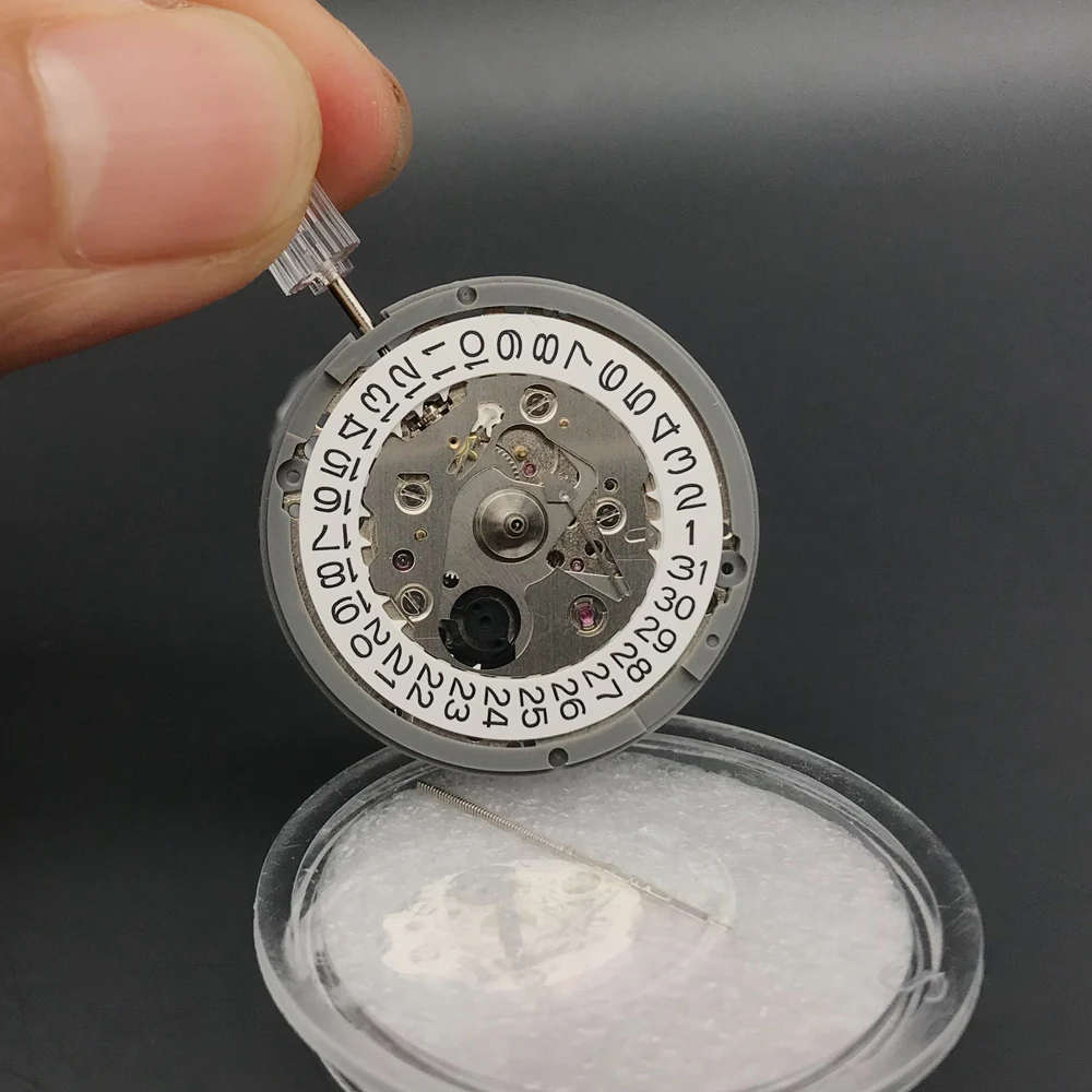 Smartwatch of een mechanisch uurwerk? Elke pols z'n eigen horloge Smartwatch of een mechanisch uurwerk? Elke pols z'n eigen horloge