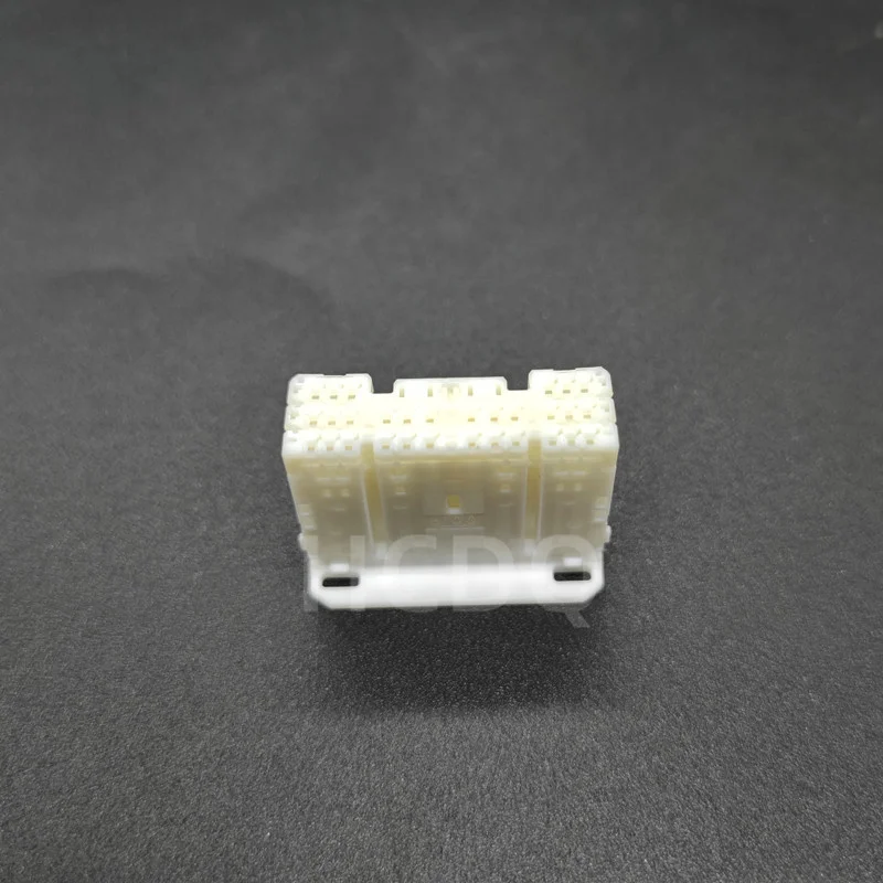 

The original 90980-12909 30PIN Female automobile connector shell and connector are supplied from stock