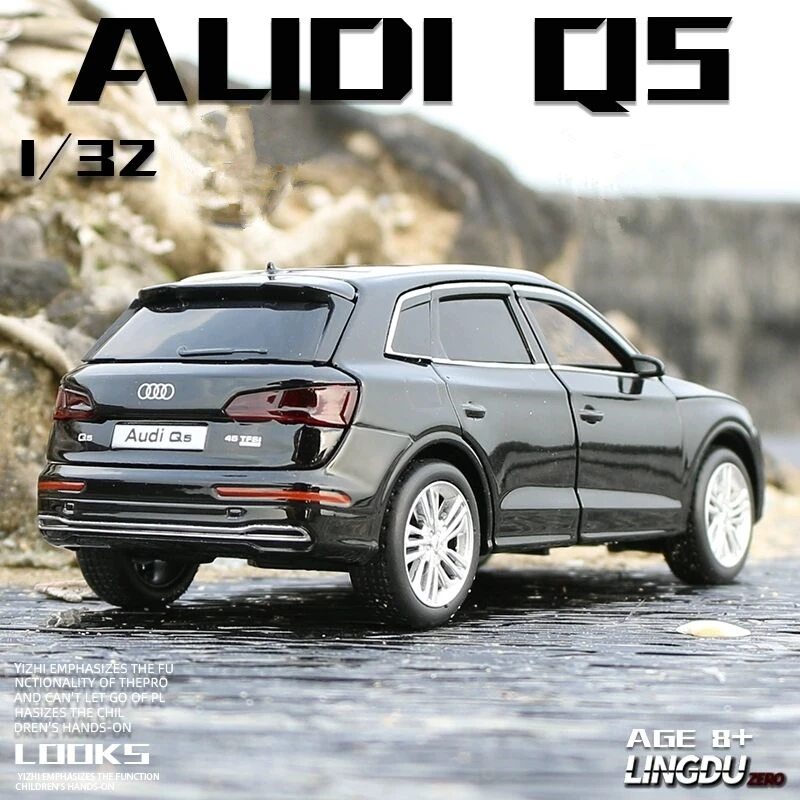 1:32 AUDI Q5 SUV Alloy Car Model Diecast & Toy Vehicle Metal Car Model Collection Sound and Light High Simulation Childrens Gift