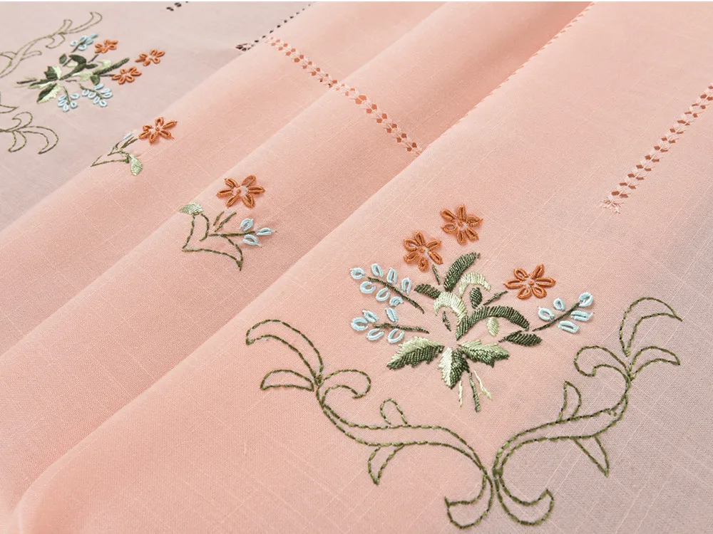 [Camellia Casa]Fabulous Light Coral Tablecloth, Hemstitched & Embroidered 100% by Hand, set with 8 Napkins,linen look, big size