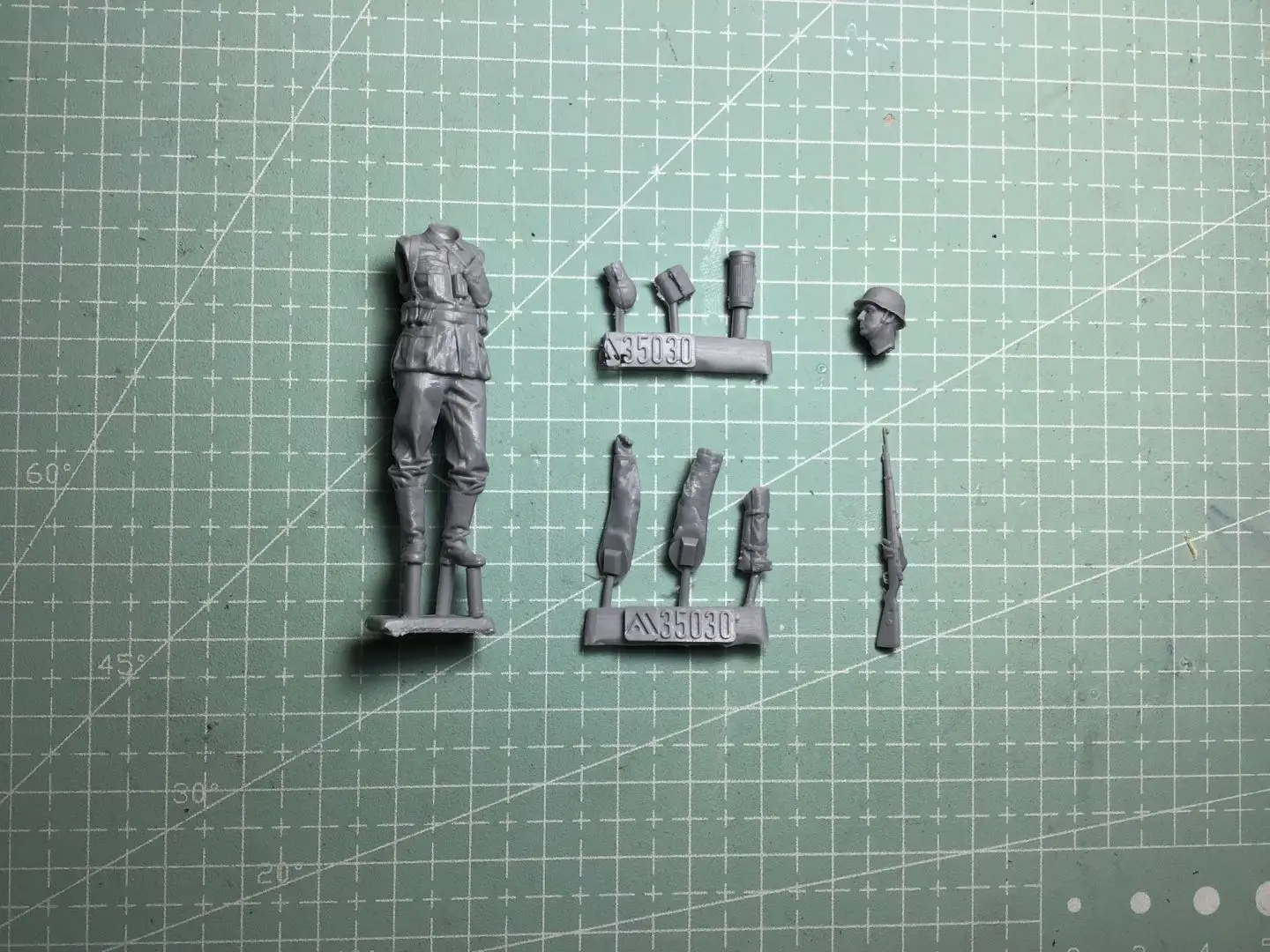 1/35 Resin Model Figure GK， Unassembled and unpainted kit image 2