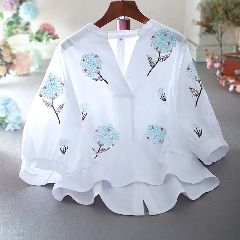 

Women's Spring Summer Designer Vintage Embroidery White Cotton Shirt Female High Waist Casual Loose T Shirt Top TB553