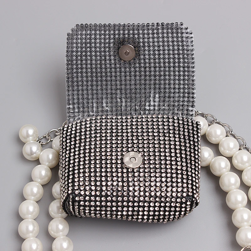 Moda perła saszetki na pas dla kobiet Mini piterek łańcuch w stylu Vintage torba na pasek luksusowy saszetka biodrowa portmonetka ozdobną torbę