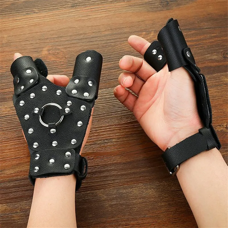 Hot Sale 2021 New Slingshot Catapult Hunting Shooting Fish Protection Hand Gloves Left / Right Hand Protection Hand