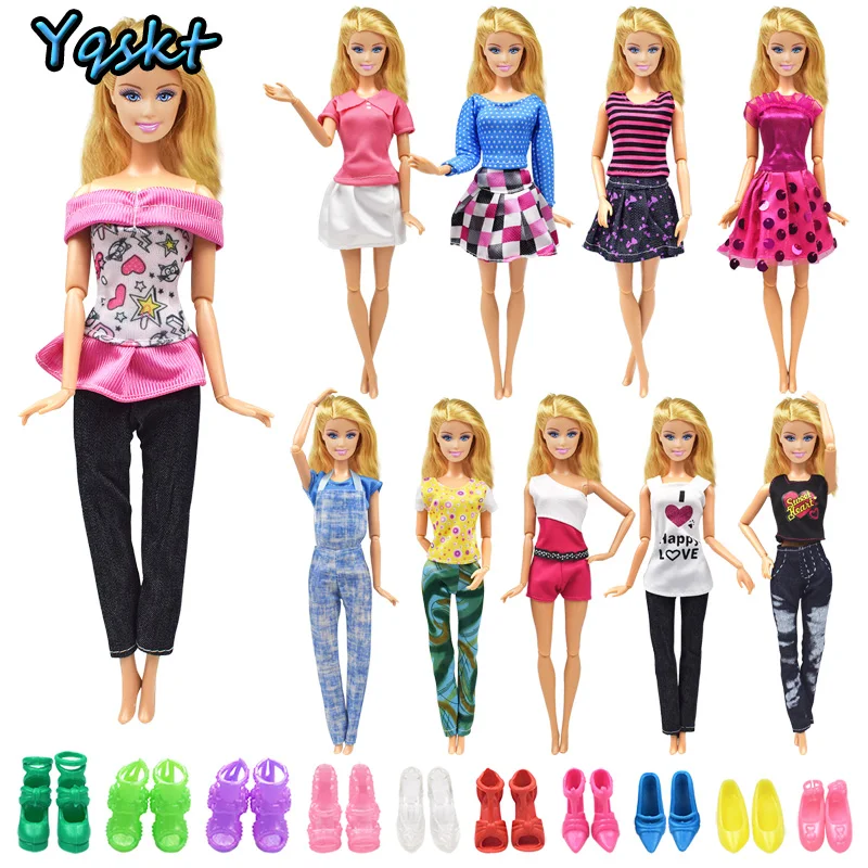 

20Pieces Of Doll Set Accessories = 10 Pairs Of Mixed Shoes + 10 Pieces Of Fashion Dresses, Casual T-shirts, Children's Toy Gifts