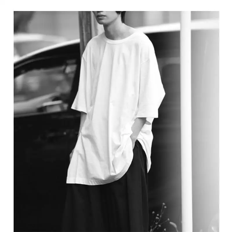 Men's new singer trend niche design five-point sleeve long low collar big T-shirt with short sleeves for both men and women