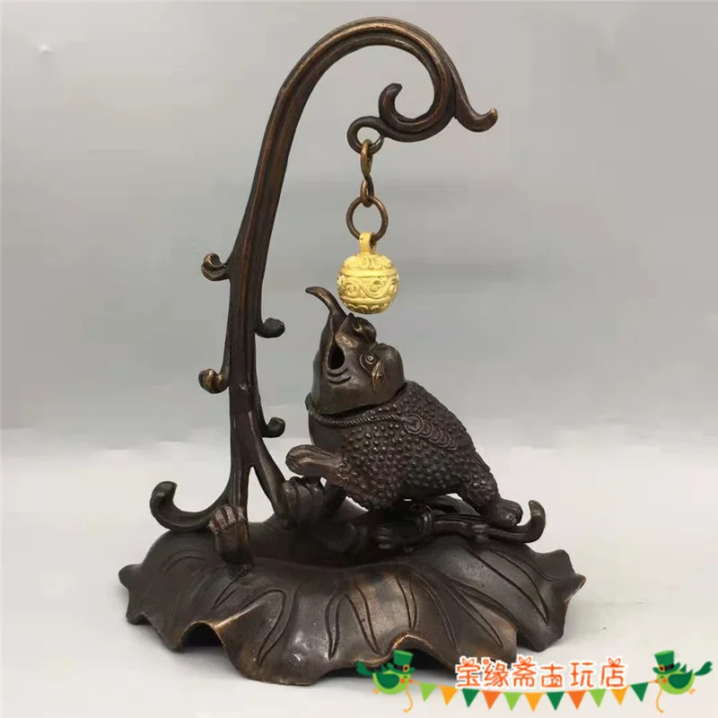 

Rare old Ming Dynasty copper ancient incense burner classical hanging gilt golden toad hanging stove ornaments incense burner