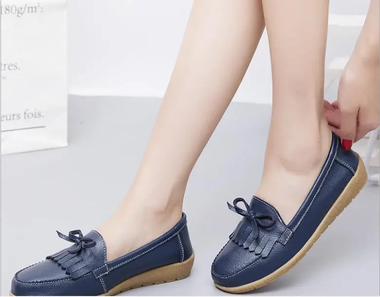 

New Fashion Soft Leather Round head Women Casual Flats Ladies Side Fringed wedge Flat Oxford Shoes New Mother single Shoes