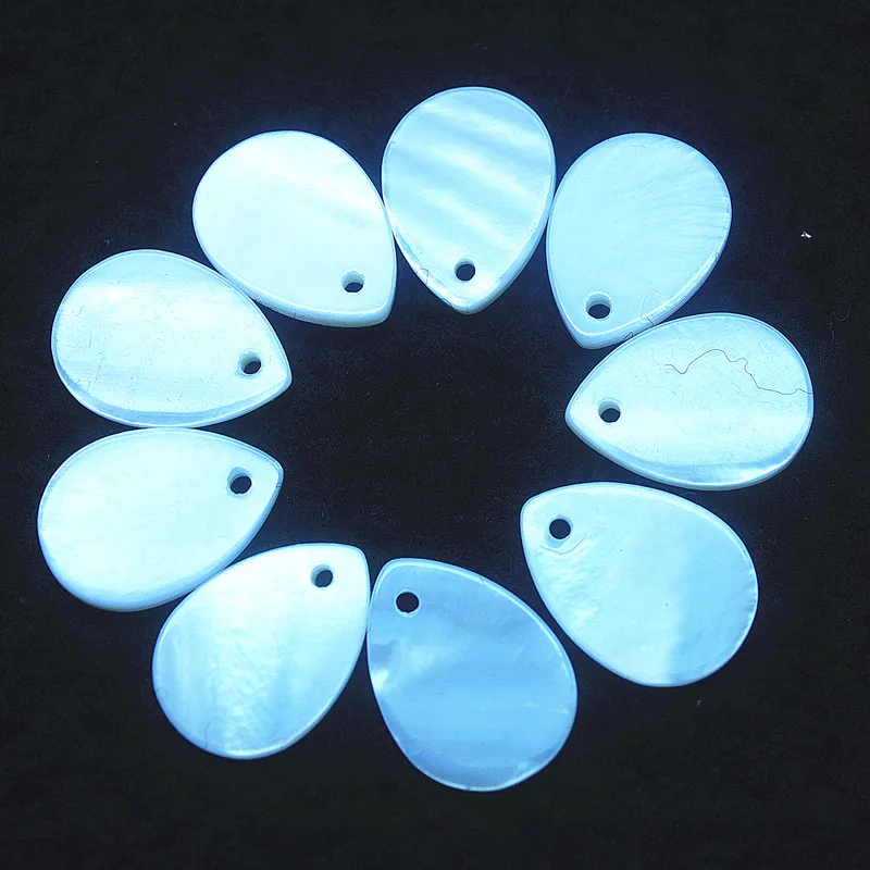 30PCS Natural Mother Of Pearl Teardrop Water Top Drilled 13X18MM Women Bracelets Shell Pendants Loose Beads