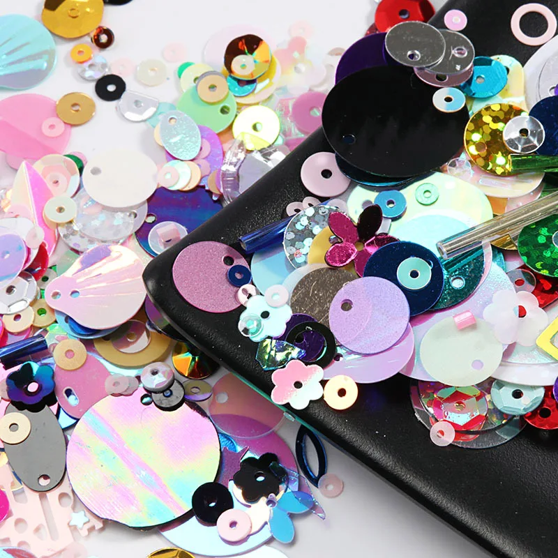 10 grams of color matching PVC sequins DIY mixed sequins glass beads pipe party decoration accessories