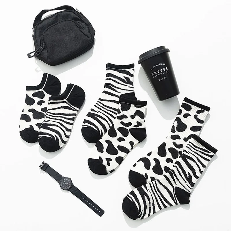 Women Socks Zebra Stripe Pattern Black White Socks Striped Harajuku Hosiery Short Fashion Sock Cute Woman Animal Fingers Soks