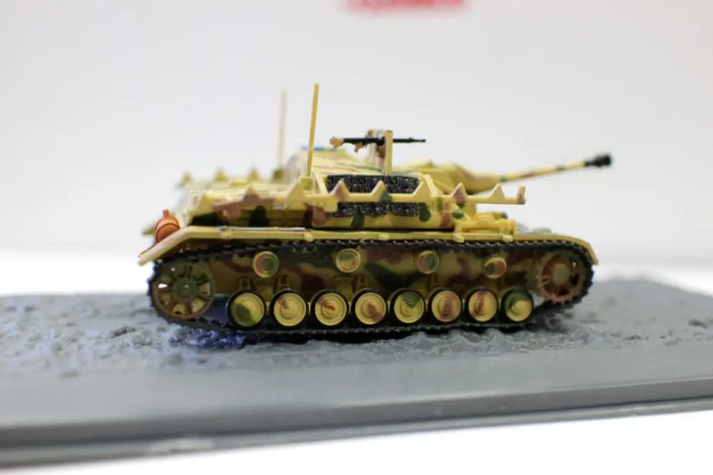 NEW 1/72 DeAgostini StuG IV (Sd.Kfz.167) Brigade 912 KURLAND(USSR) 1944 Military Tank Diecast Model for Collection