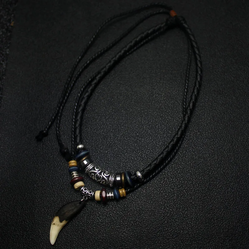 Men\'s Charm Choker Wolf Tooth Pendant Genuine Leather Alloy Necklace Retro Ethnic Style