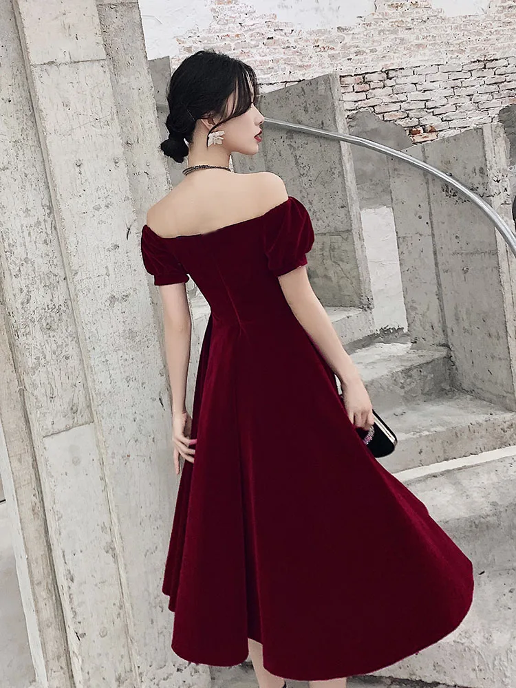 Burgundy Bridesmaid Dresses Knee Length 2024 Velvet Short Sleeves Sweetheart Off Shoulder A Line Draped Engagement Dress