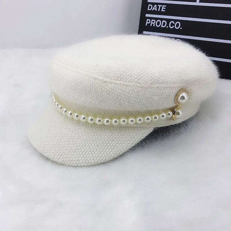 New Warm White winter caps women newsboy caps female pearl Band Fur Hat Black military caps vintage flat top thick warm hats