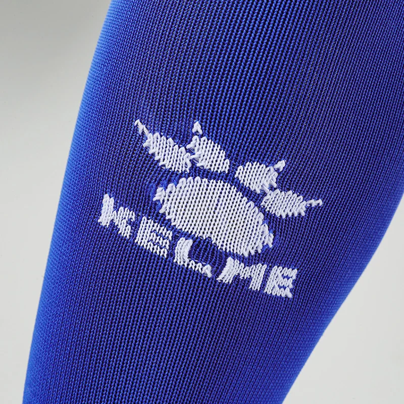 KELME Men\'s Sports Socks High-knee Soccer Socks Non-slip Football Thicken Fabric Knee socks Anti-wear Comfortable 8101WZ5001