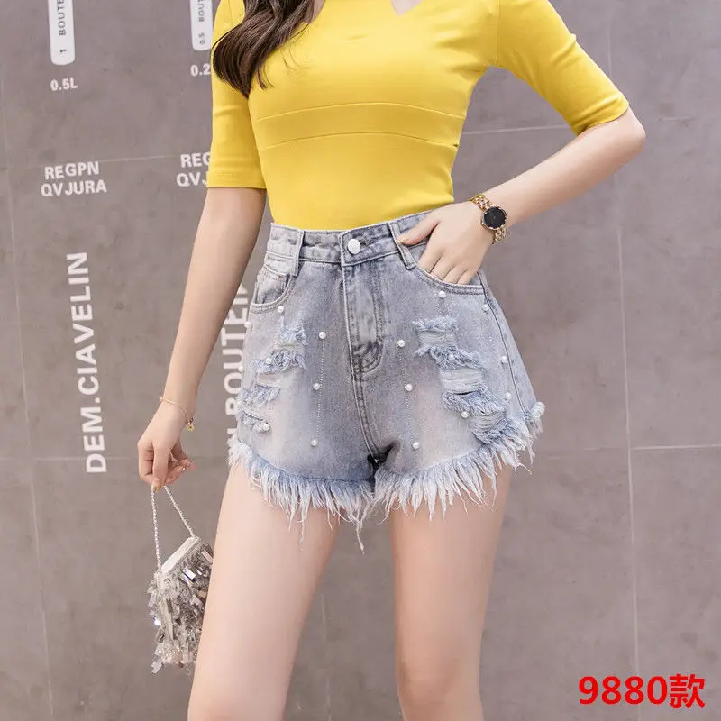 Fashion Shorts Women\'s Summer New Style Slim Broad Leg Freyed Edge Rivet Beads Washed Hole Lady Girls Denim Hot Jeans Female