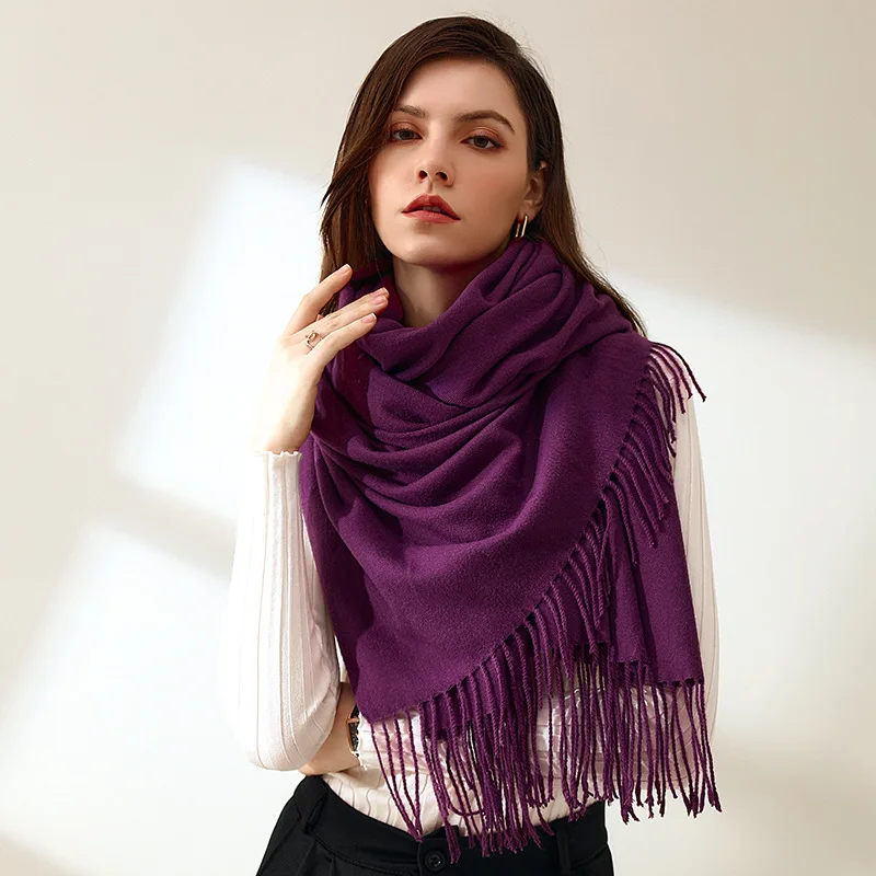 Designer 2023 Autumn winter women scarf Solid color warm cashmere scarves Tassels shawls Fashion brand neck bandana pashmina