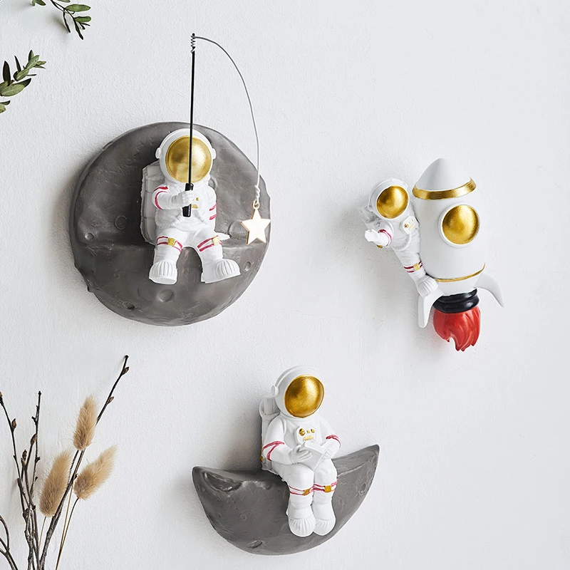 Nordic Wall Decoration Astronaut Resin Wall Shelves Home Decor 3D Astronaut Figurines For Living Room Bedroom Wall Hanging Decor