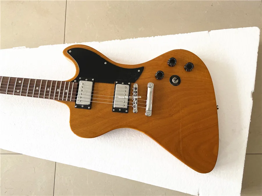 High quality customized version of electric guitar mahogany can be customized free shipping