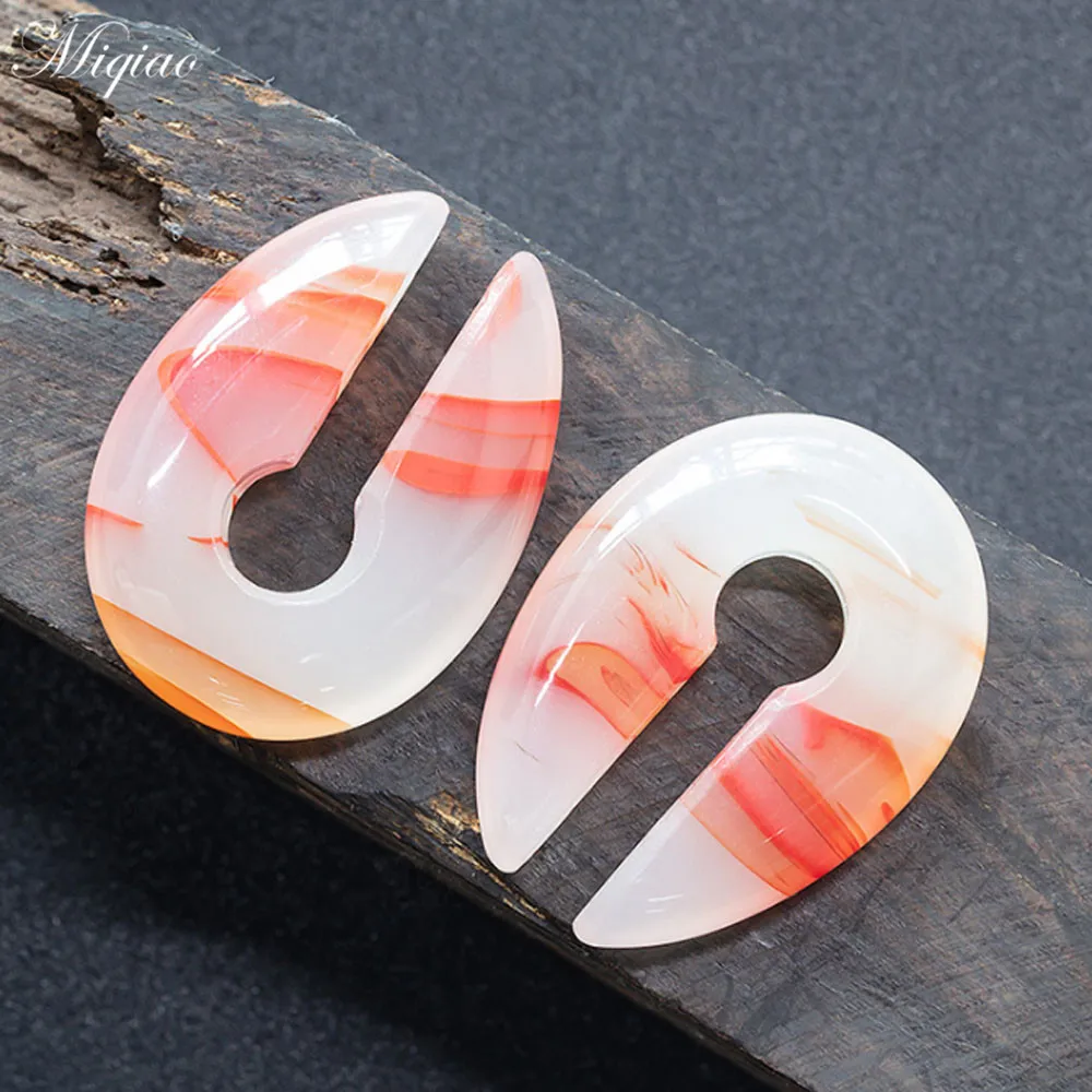 Miqiao 2pcs Explosive Personality Natural Stone Pattern Key Ear Expander Body Exquisite Piercing Jewelry