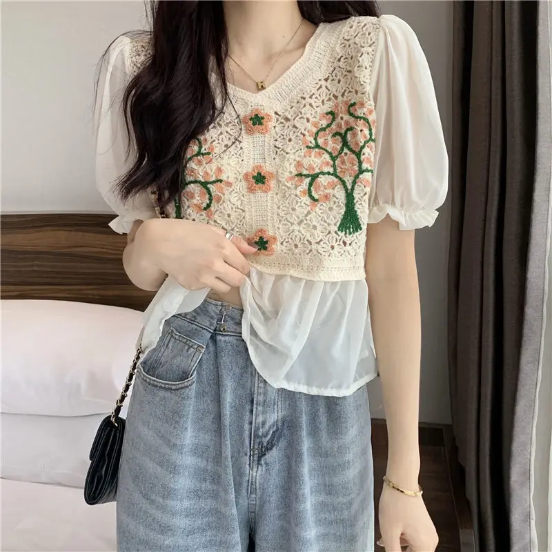 Blouses Women Retro All-match Floral Puff-sleeve V-neck Ins Streetwear Soft Breathable Hot Sale Students Fashion Embroidery Tops