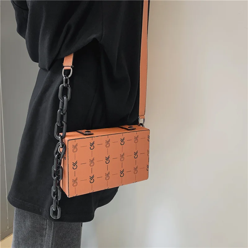 Couple Bag Fashion Brand Personality Messenger Bag Shoulder Bag Japanese Chain Square Box Bag Mobile Phone Bag