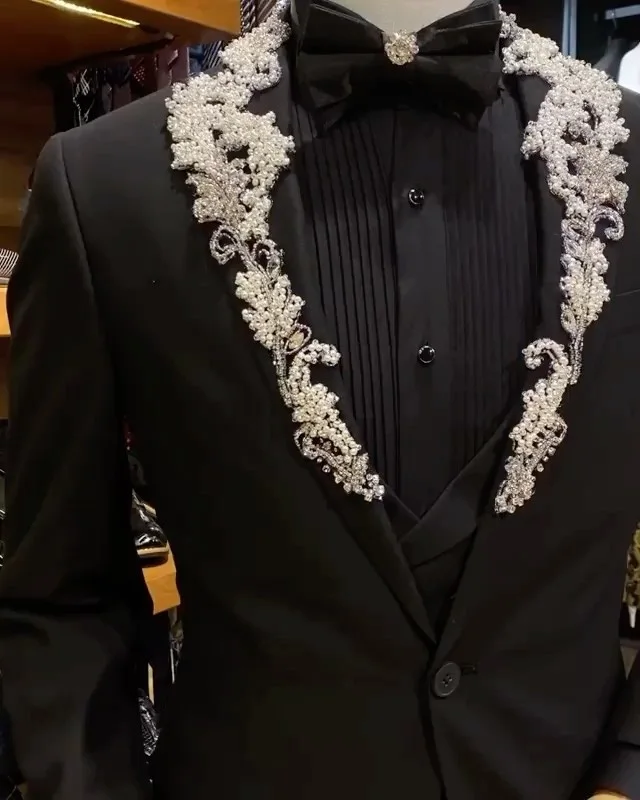 ชุดบุรุษสีดำ Applique Slim Fit Blazer 2Pcs เจ้าบ่าวแต่งงาน Party Prom Custom Made Tuxedos แจ็คเก็ต