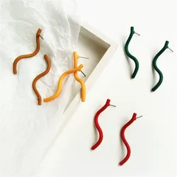 South Korean women earrings bending irregular shape earrings contracted geometric delicate earrings earrings for women