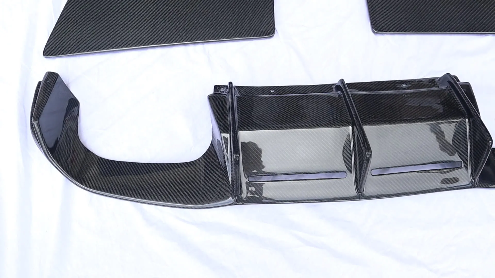 Carbon fiber material M3 M4 MP style rear diffuser fit for M F80 M3 F82 M4