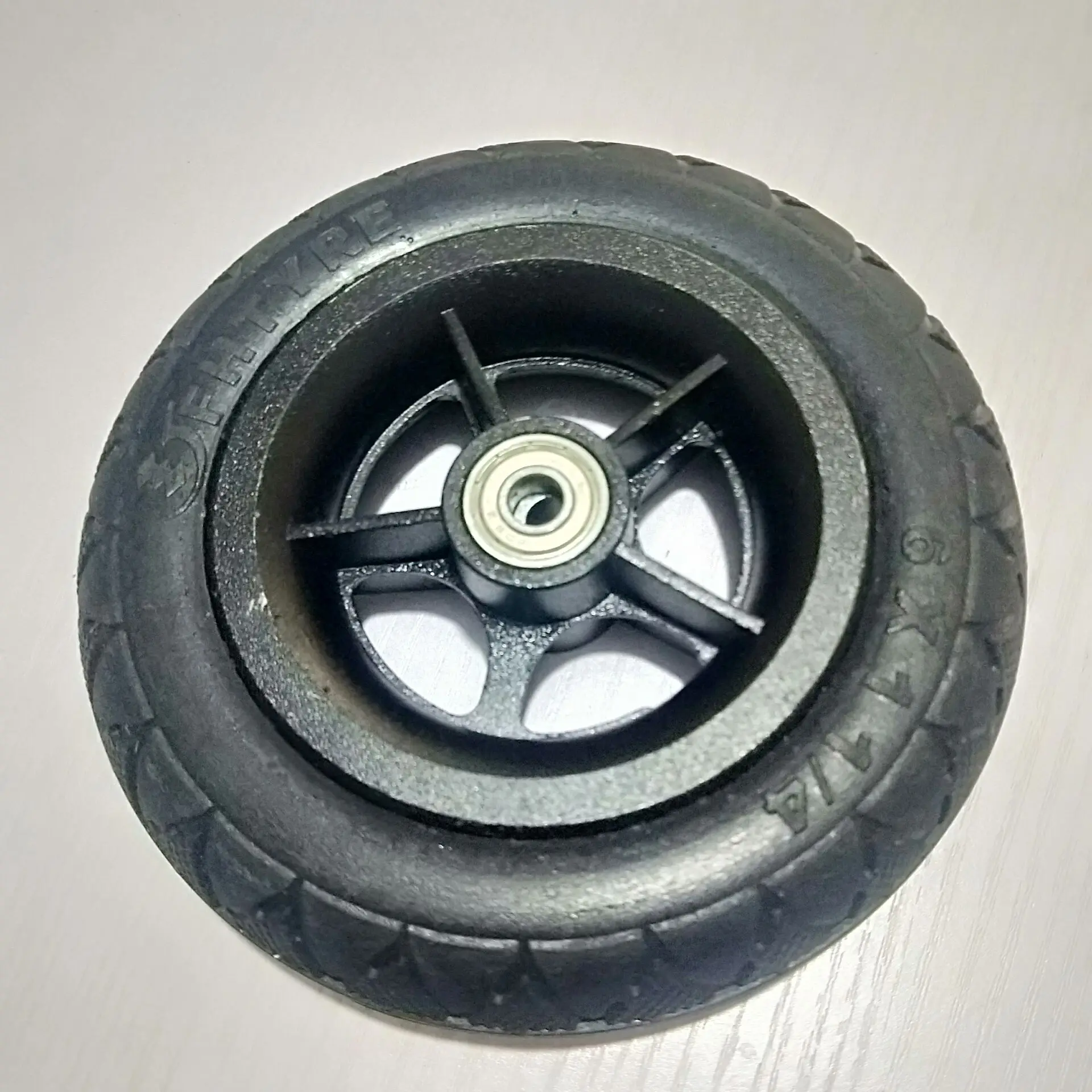 Not worn out 6x1/4 soild tire hub 6X1 1/4 solid tire wheel for folding bicycle tires  bike folging electric scooter